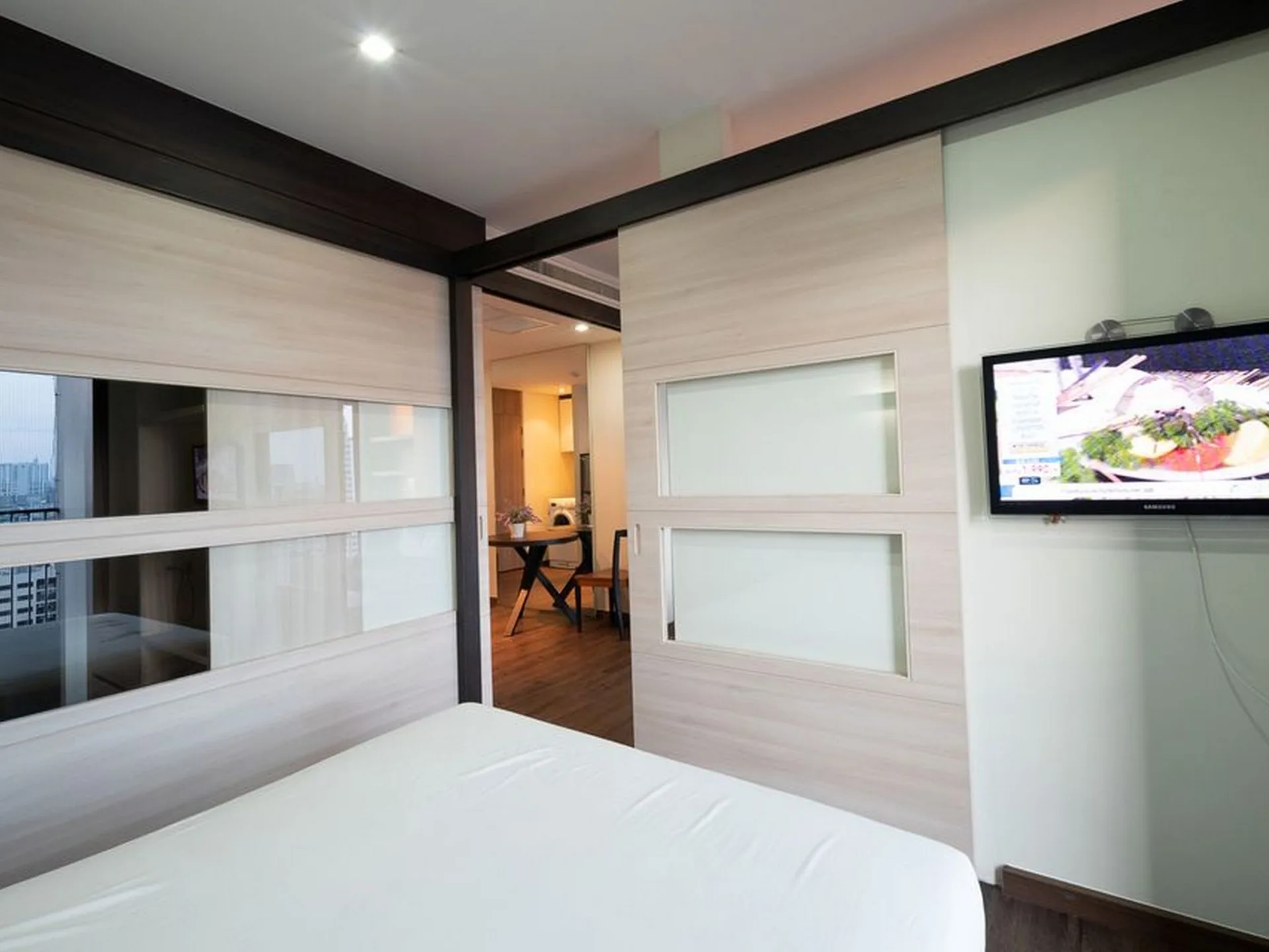 Property photos for Noble Reflex