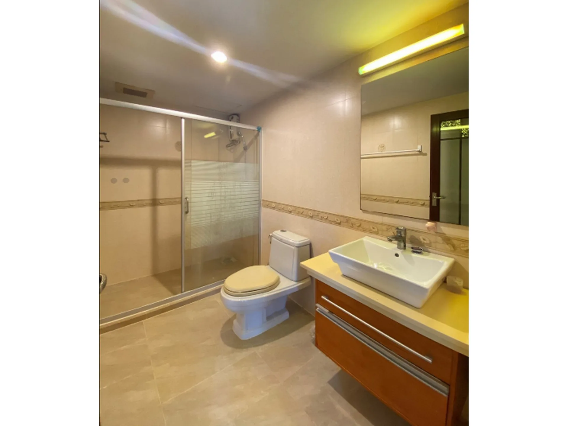Property photos for Le Celeste Rama 9 - Srinakarin