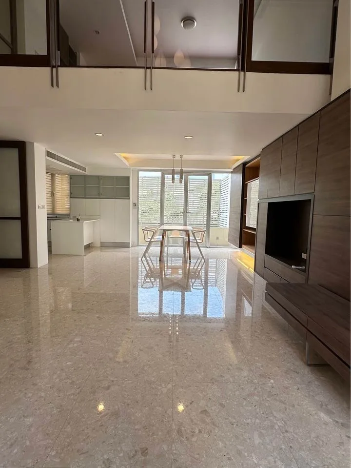 Property photos for The Lofts Sathorn