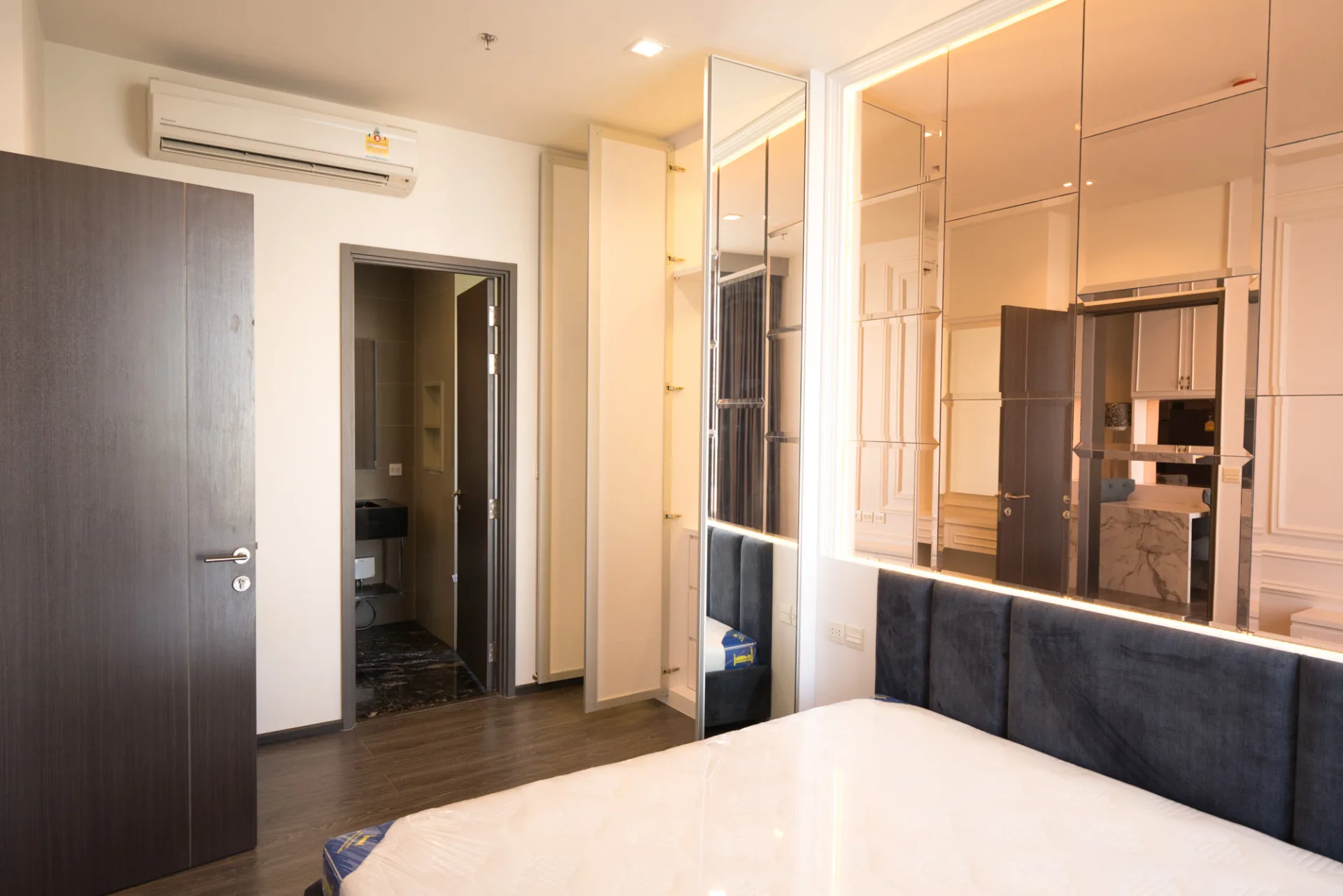 Property photos for Edge Sukhumvit 23