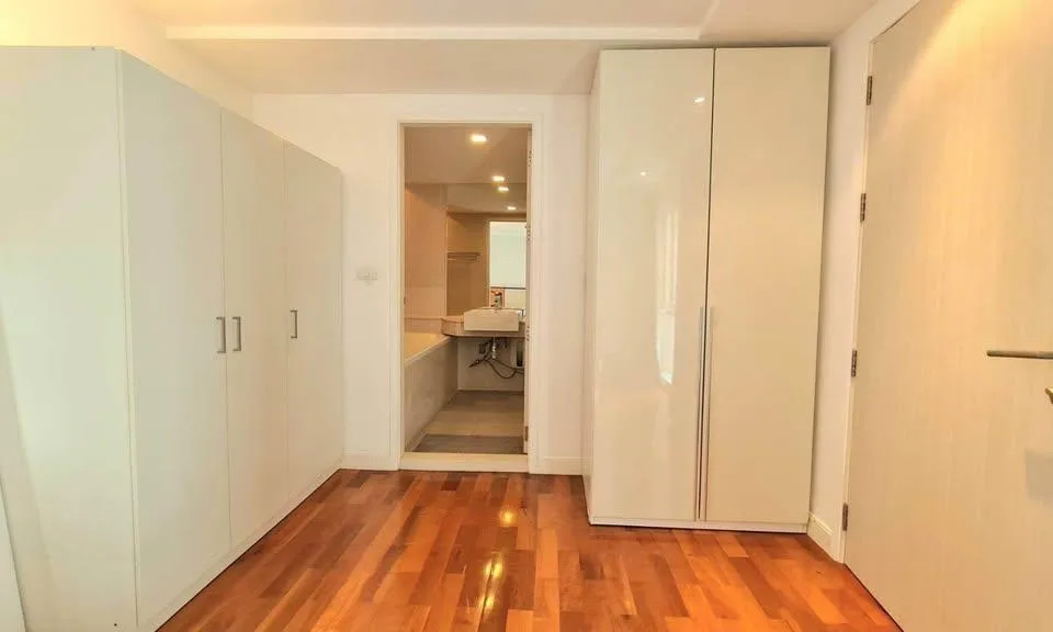 Property photos for Le Nice Ekamai
