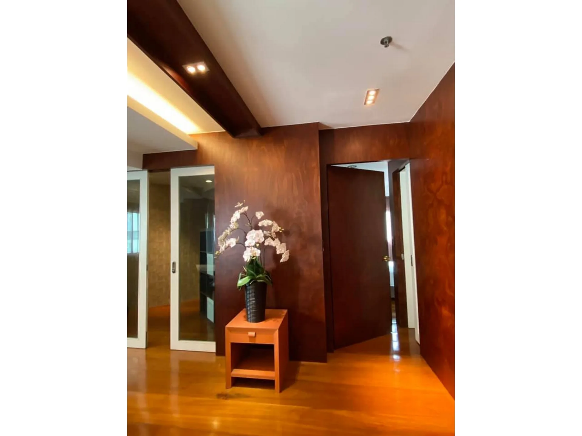 Property photos for Sathorn Gardens