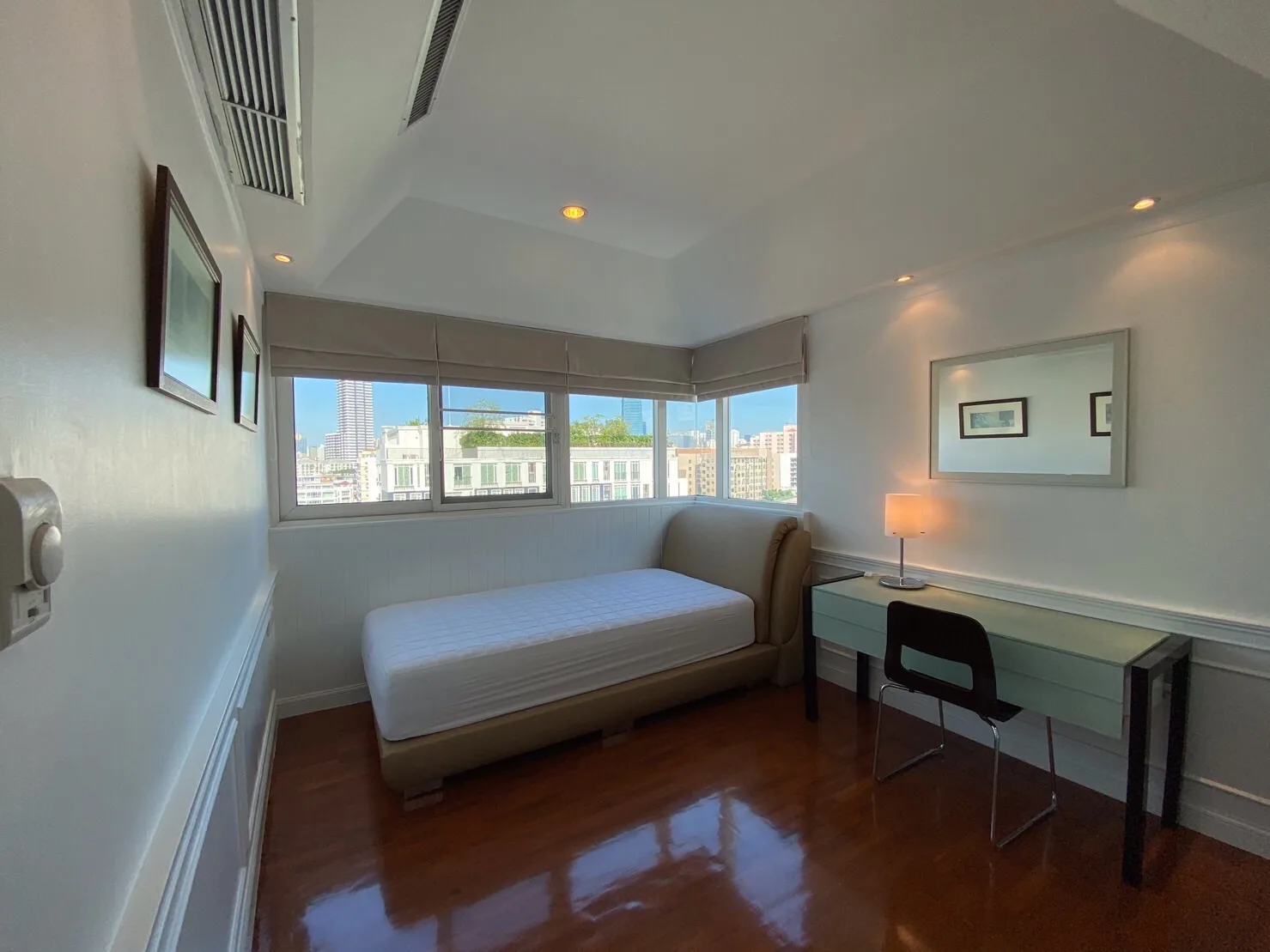 Property photos for Baan Siri Sathorn