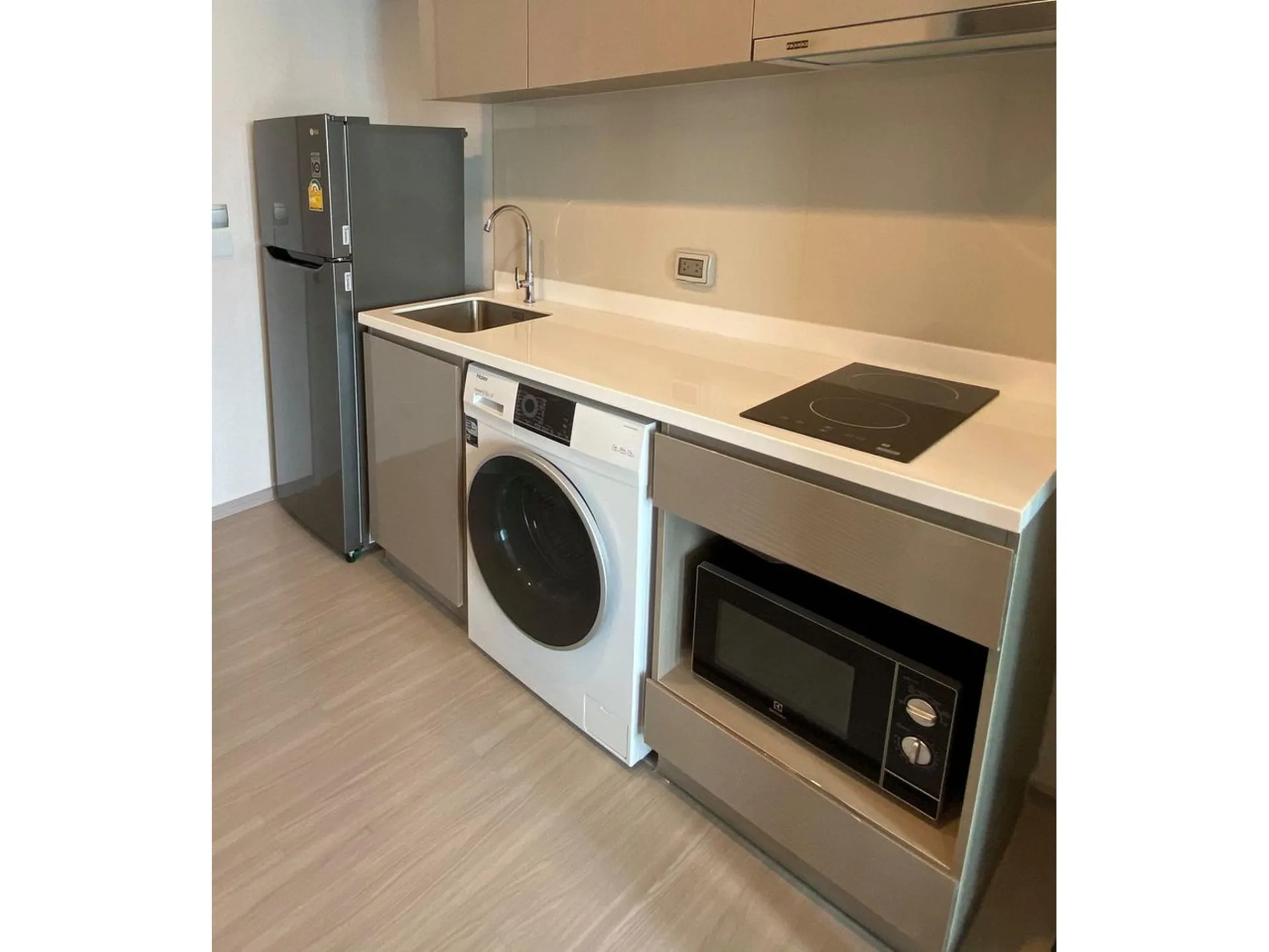 Property photos for Life Sukhumvit 62