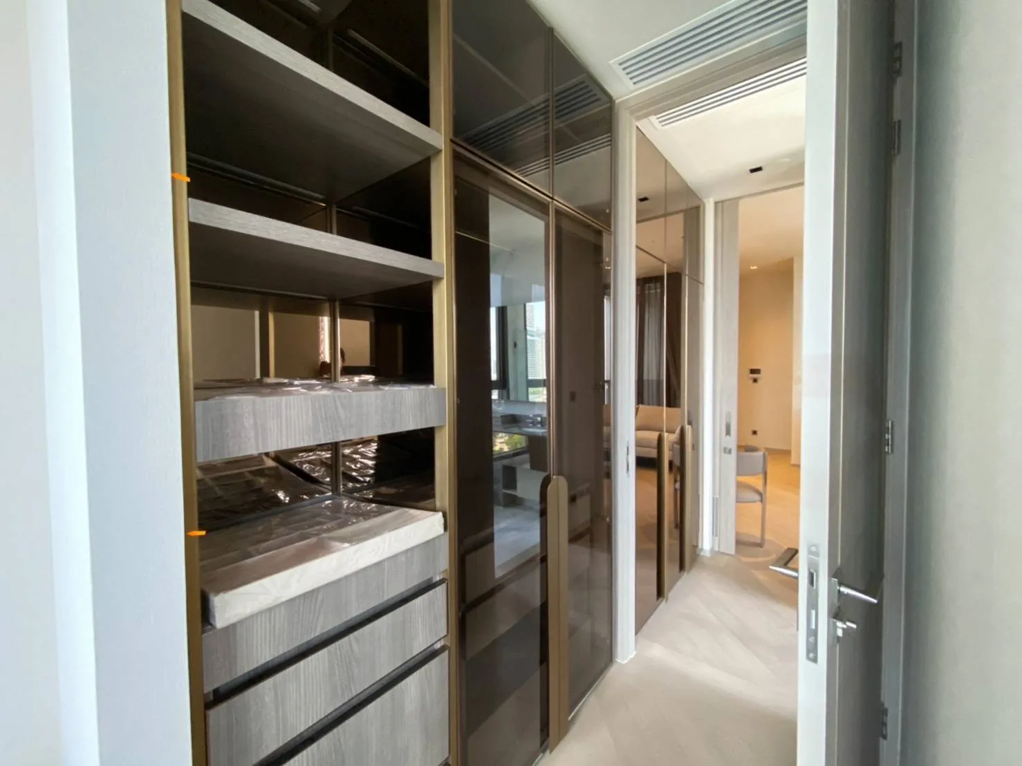 Property photos for The Reserve Sathorn