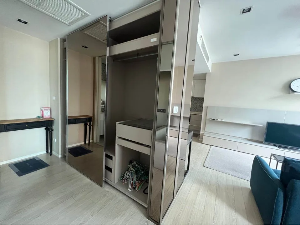 Property photos for The Room Sukhumvit 21