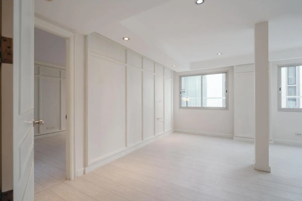 Property photos for Single House Suk 15