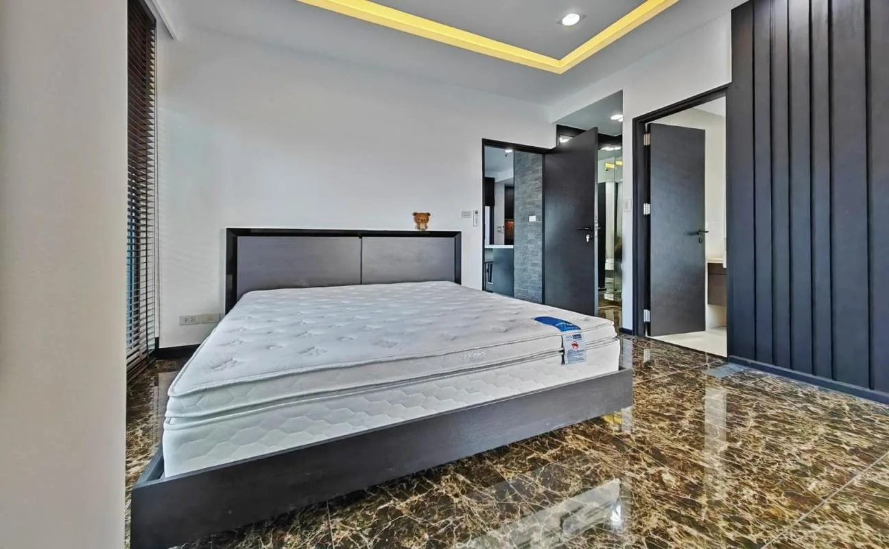 Property photos for Noble Remix