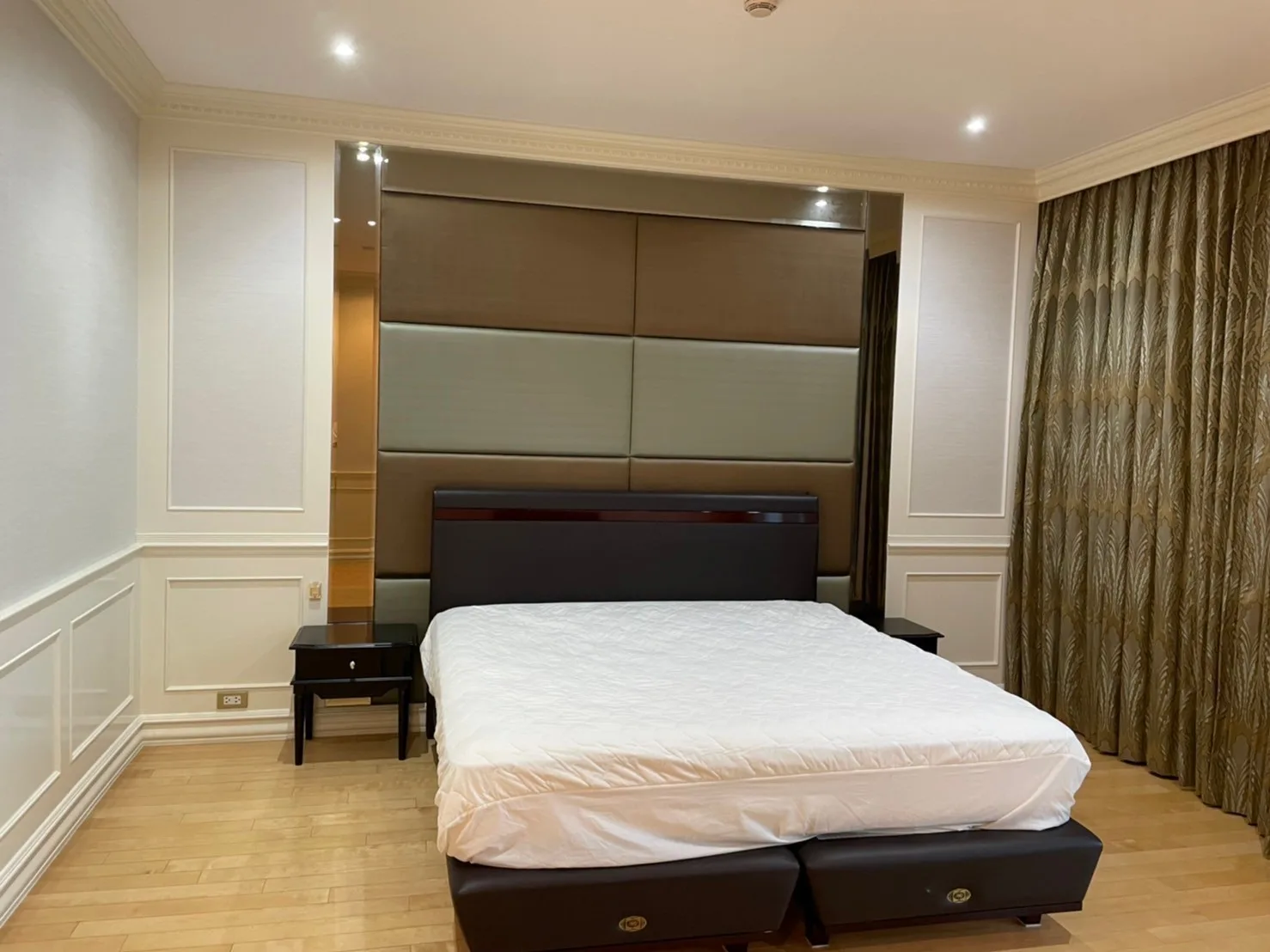 Property photos for Athenee Residence
