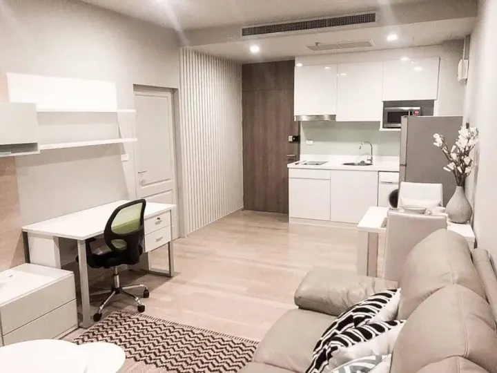 Property photos for Noble Refine