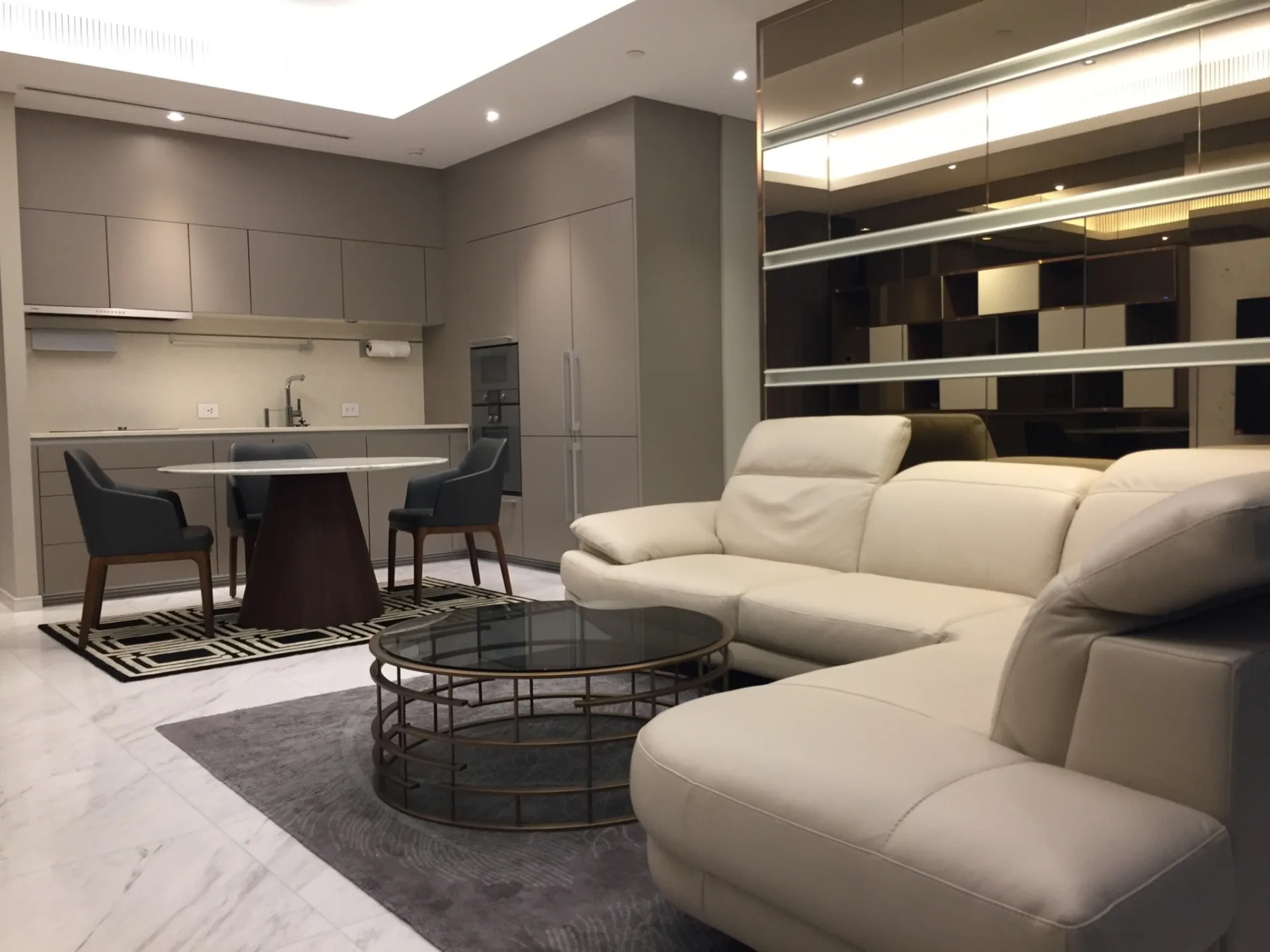 Property photos for Sindhorn Tonson