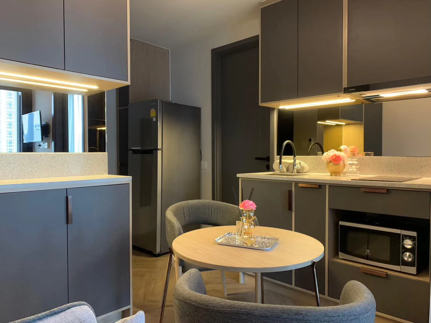 Property photos for Chapter Chula-samyan