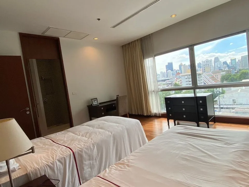 Property photos for Royal Residence Park