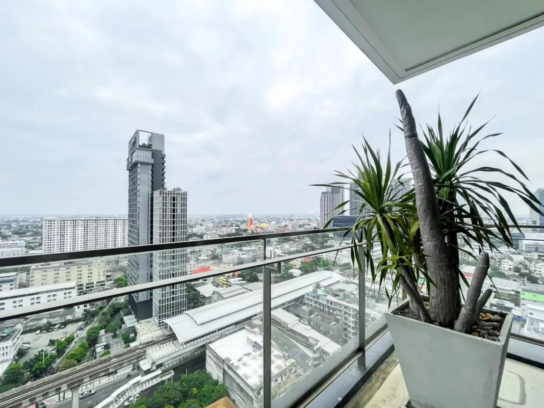 Property photos for The Room Sukhumvit 62