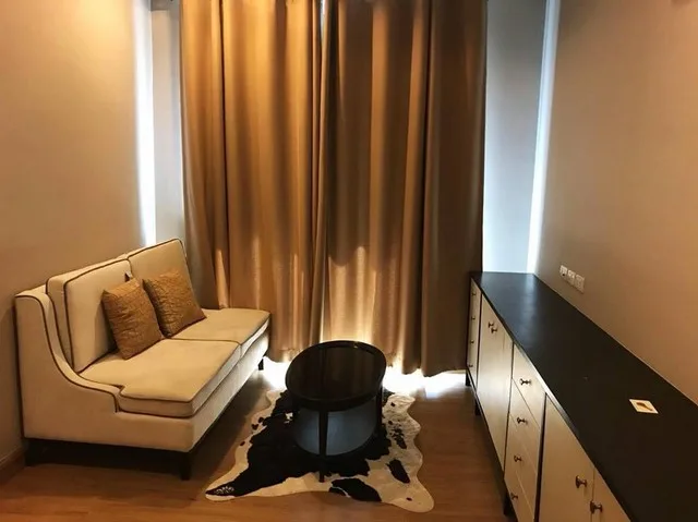 Property photos for The Reserve - Kasemsan 3
