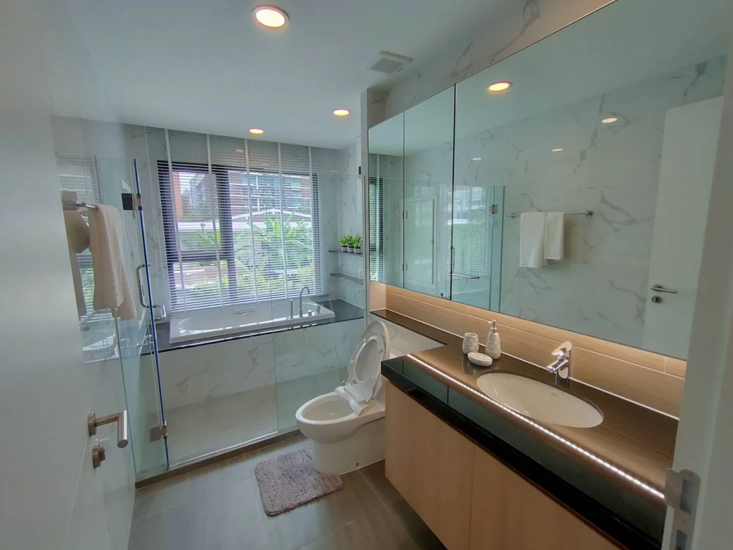 Property photos for Sylva Sukhumvit 61