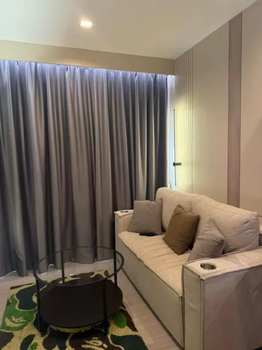 Property photos for Life Asoke Hype