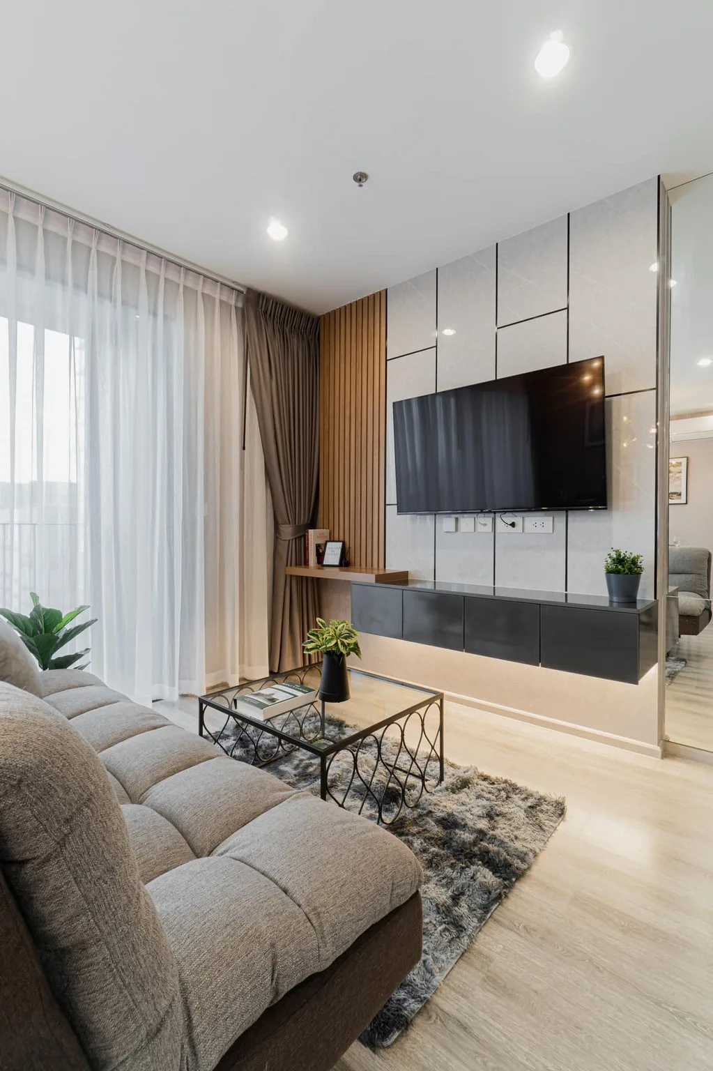Property photos for IDEO Mobi Sukhumvit 66