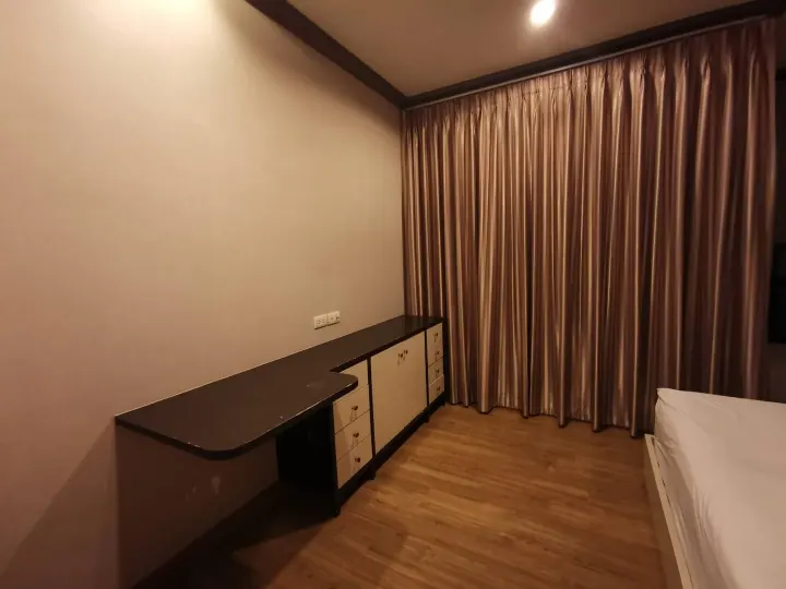 Property photos for The Reserve - Kasemsan 3