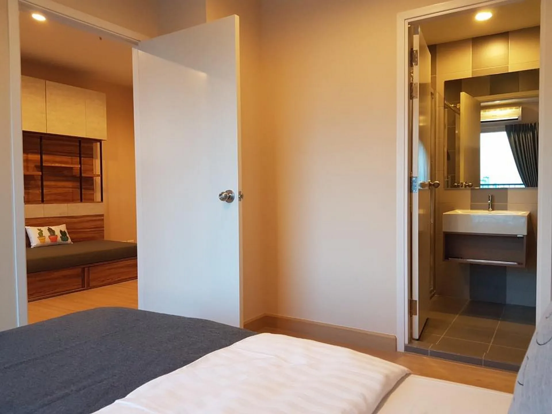Property photos for Motif Condo
