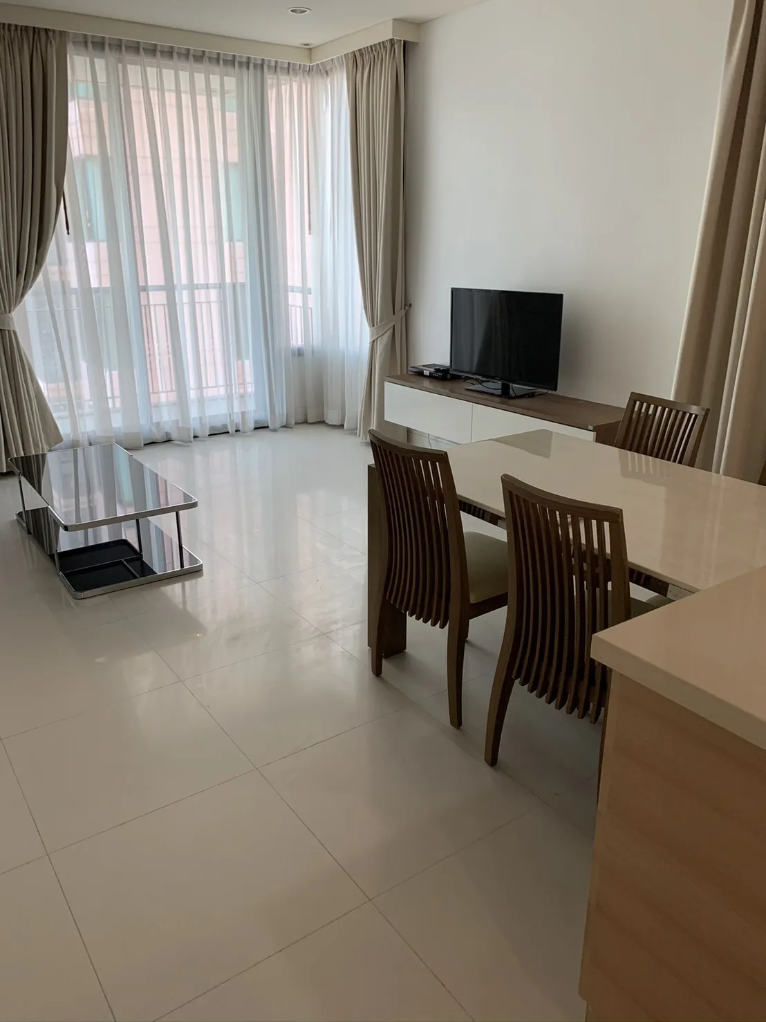 Property photos for Aguston Sukhumvit 22