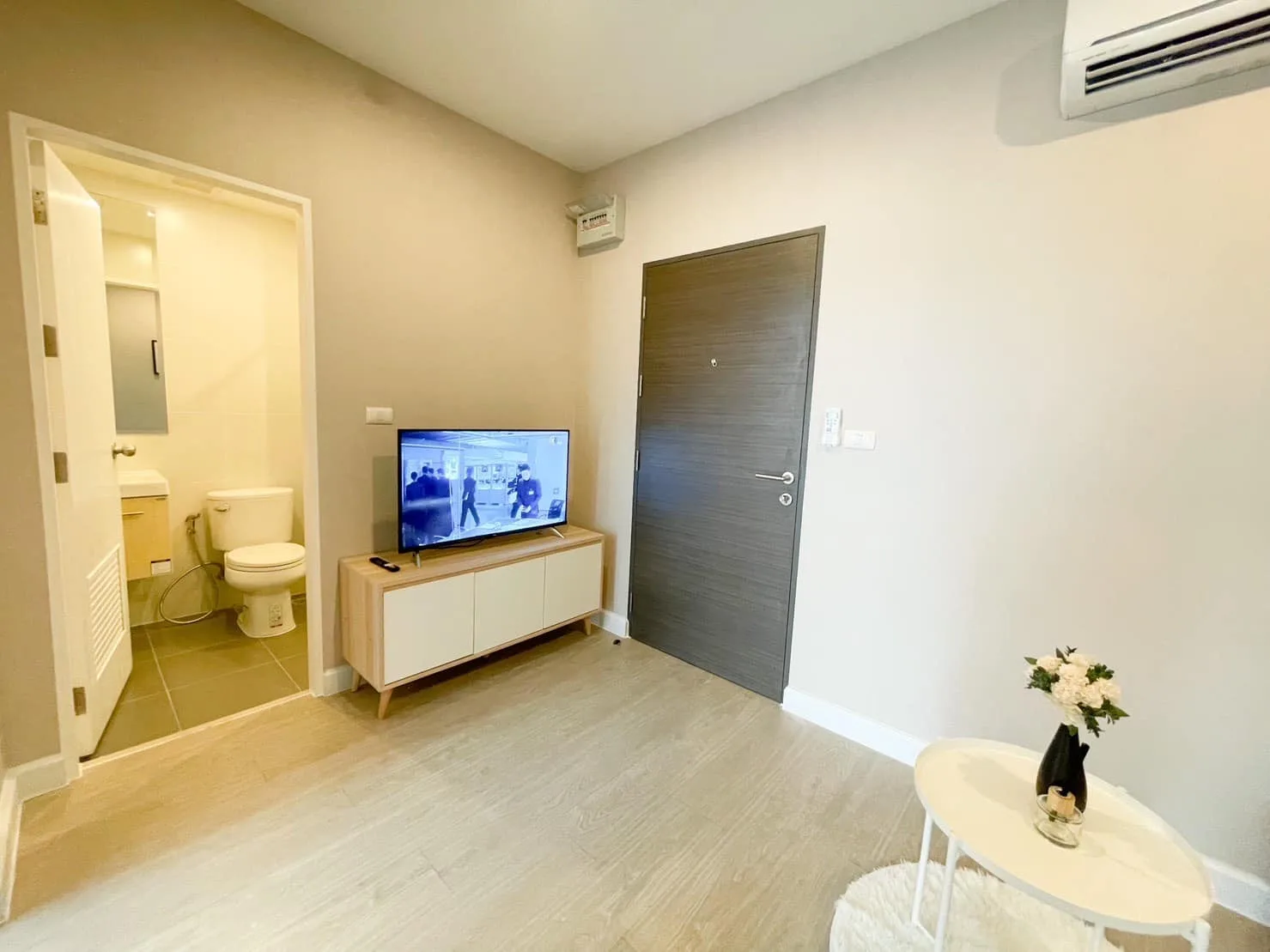 Property photos for Metro Sky Prachachuen