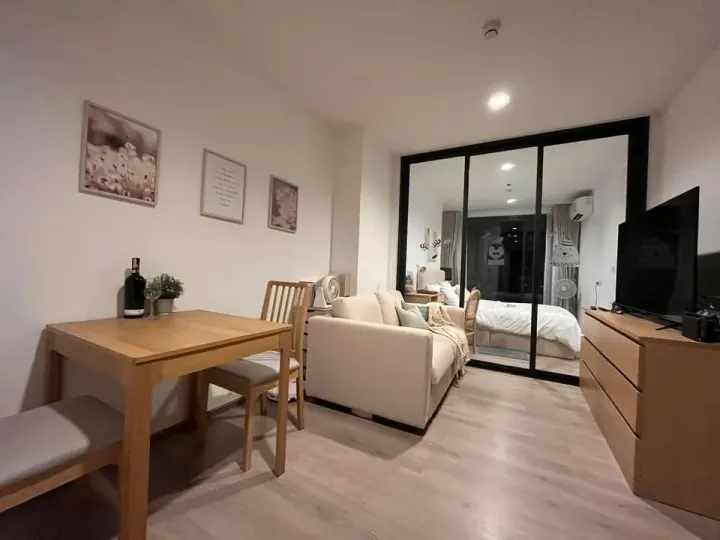 Property photos for THE LINE Phahonyothin Park