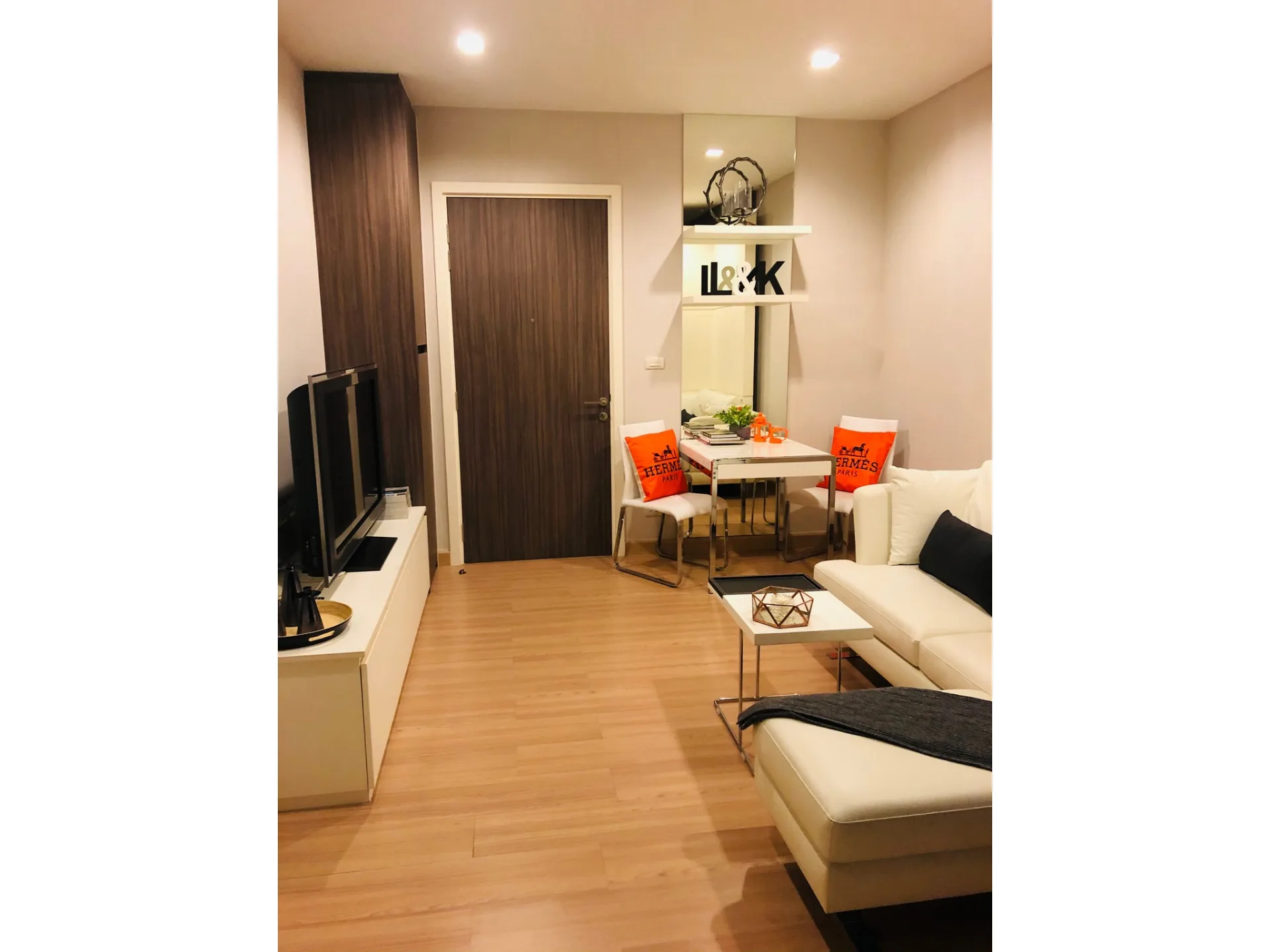 Property photos for Urbano Absolute Sathon - Taksin