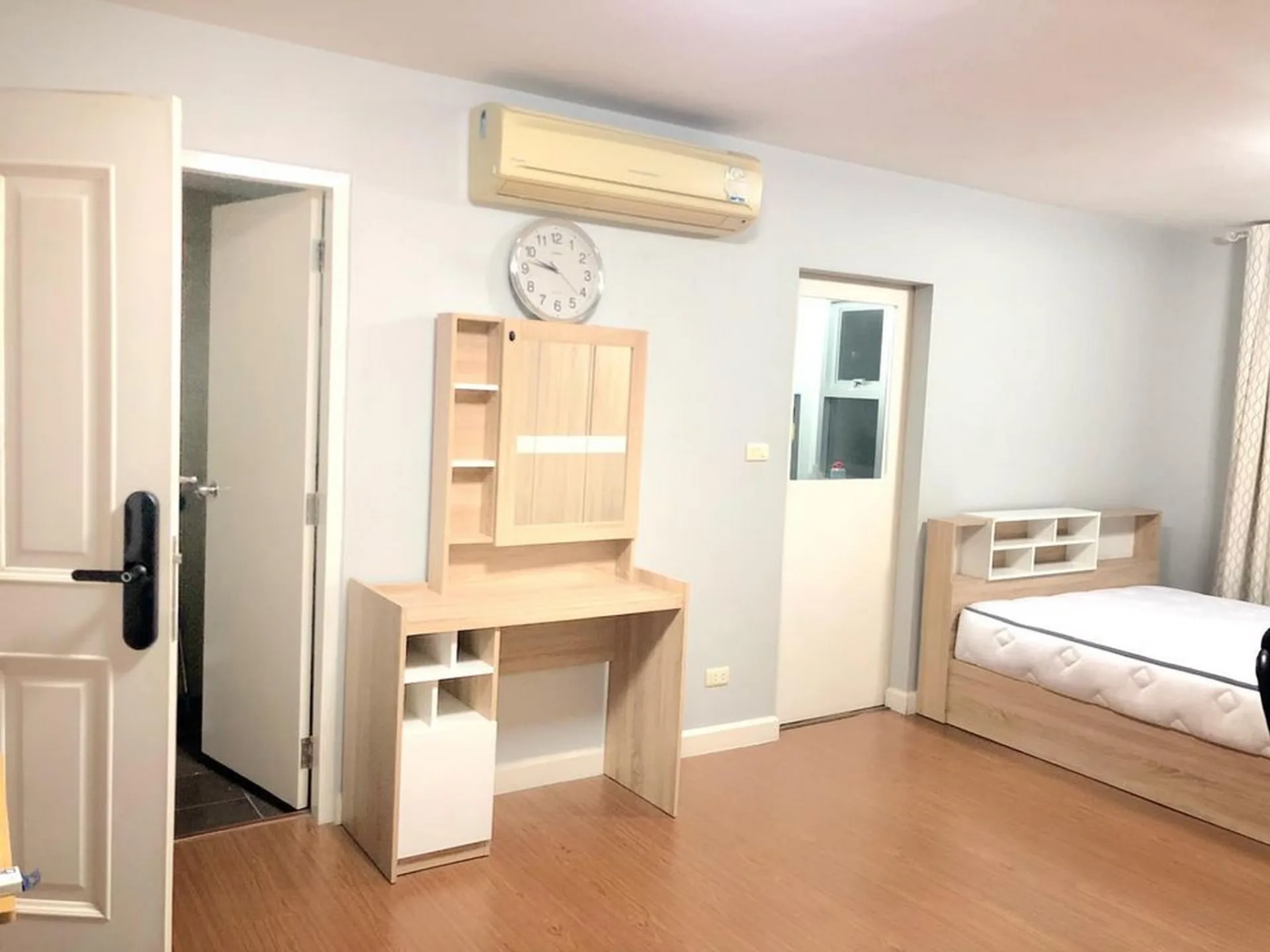 Property photos for Condo One X Sathorn - Narathiwat