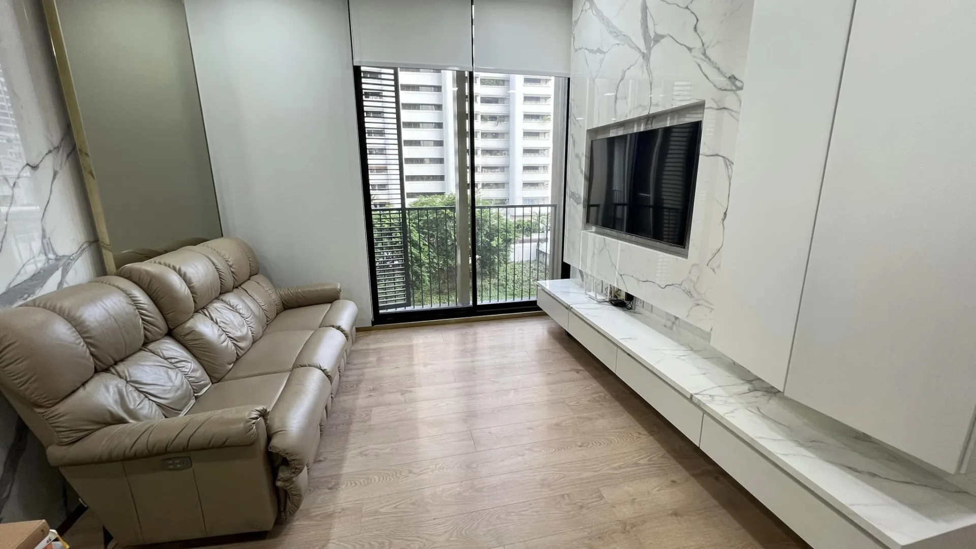 Property photos for Noble BE19