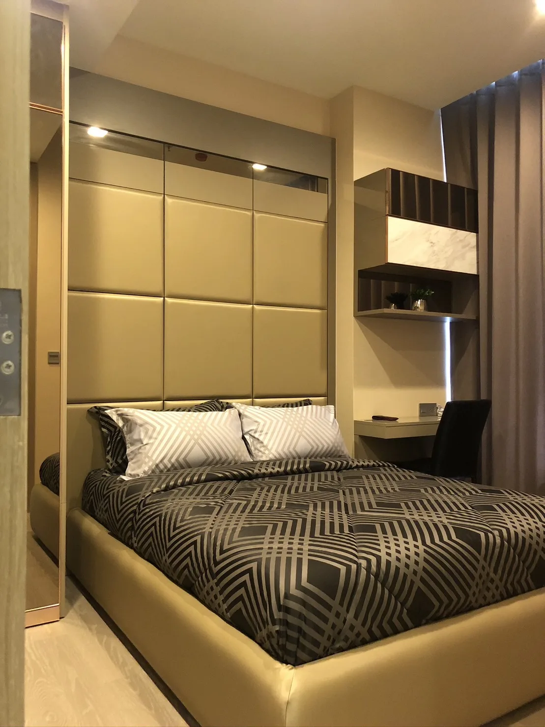 Property photos for The Esse Asoke