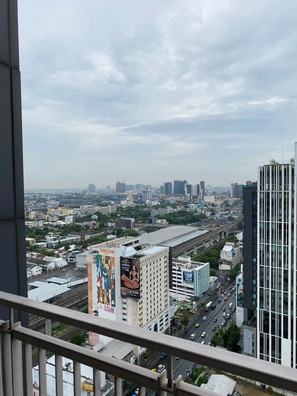 Property photos for Thru Thonglor