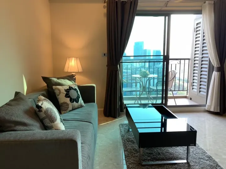 Property photos for The Crest Sukhumvit 34