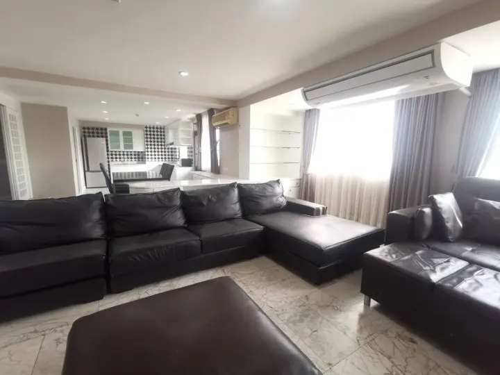 Property photos for Royal Castle