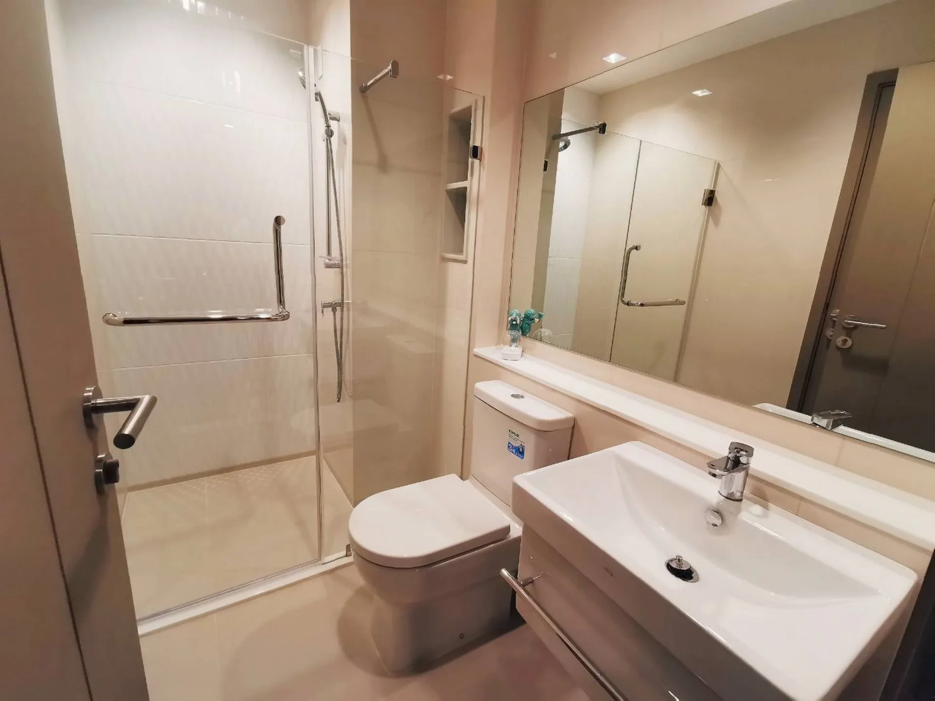 Property photos for LIFE Asoke - Rama 9
