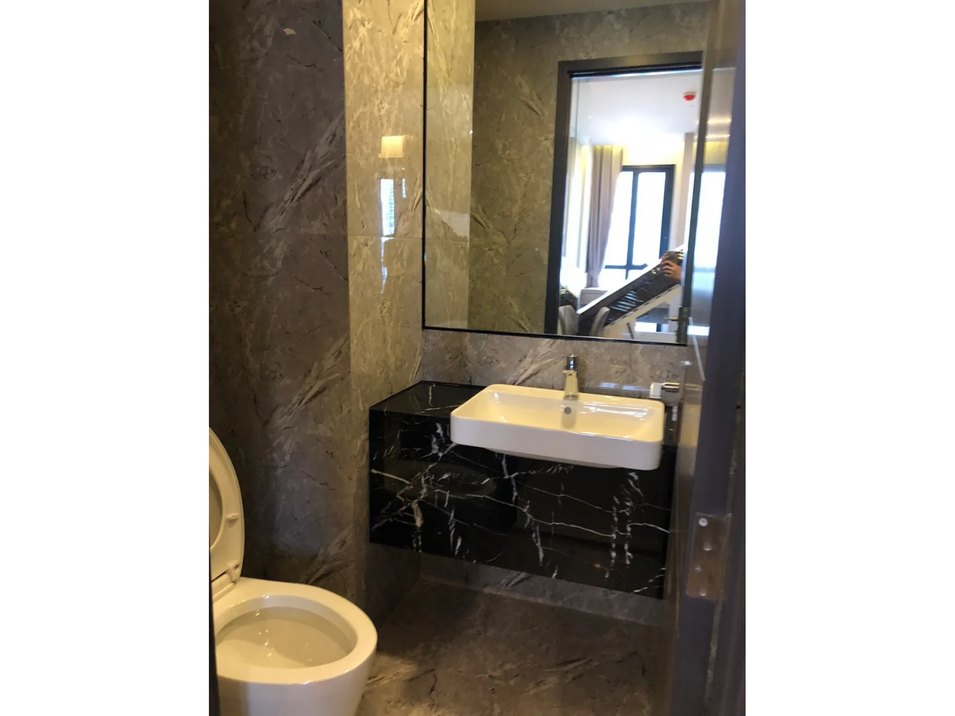 Property photos for Ashton Asoke