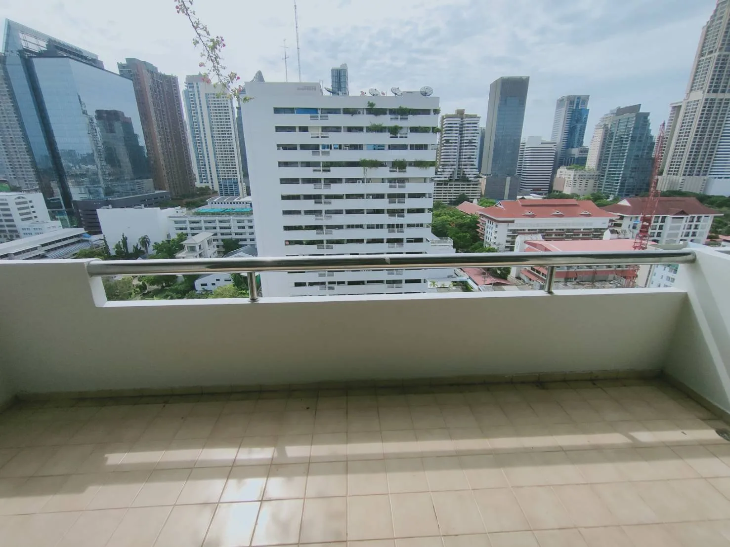 Property photos for Sethiwan Residence