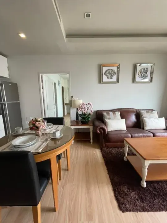 Property photos for Noble Refine