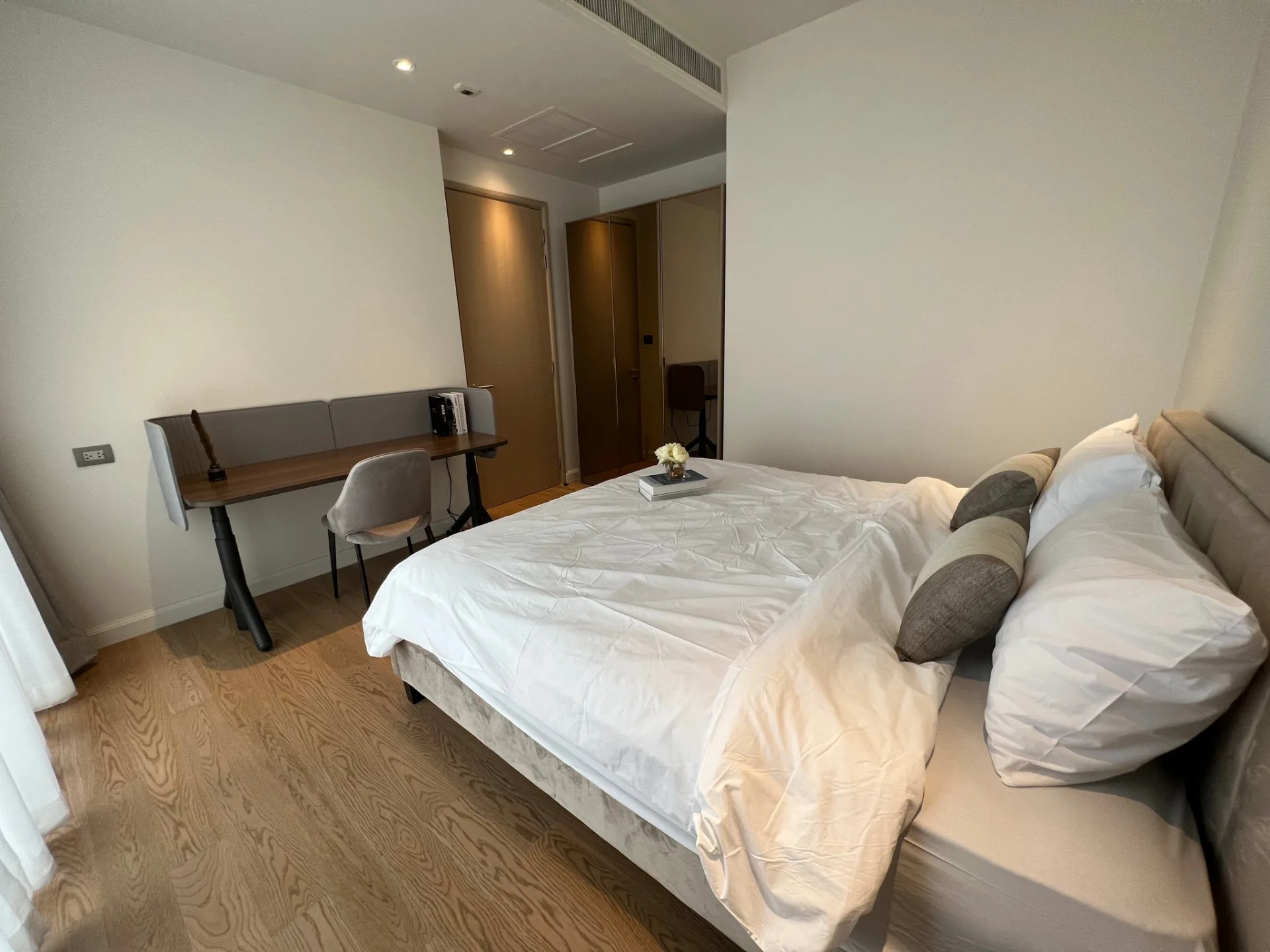 Property photos for Magnolias Waterfront Residences