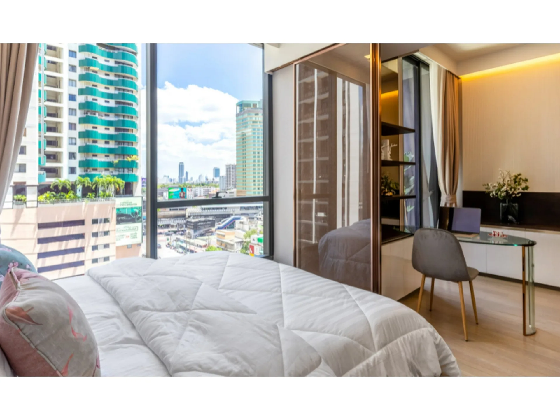 Property photos for Celes Asoke