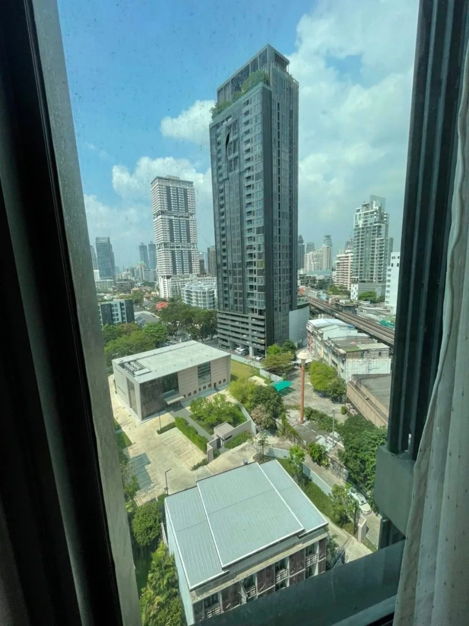Property photos for The Crest Sukhumvit 34