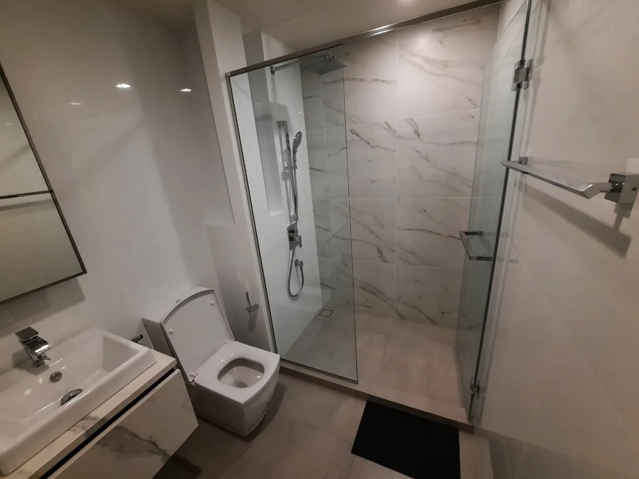 Property photos for The Line sukhumvit 101