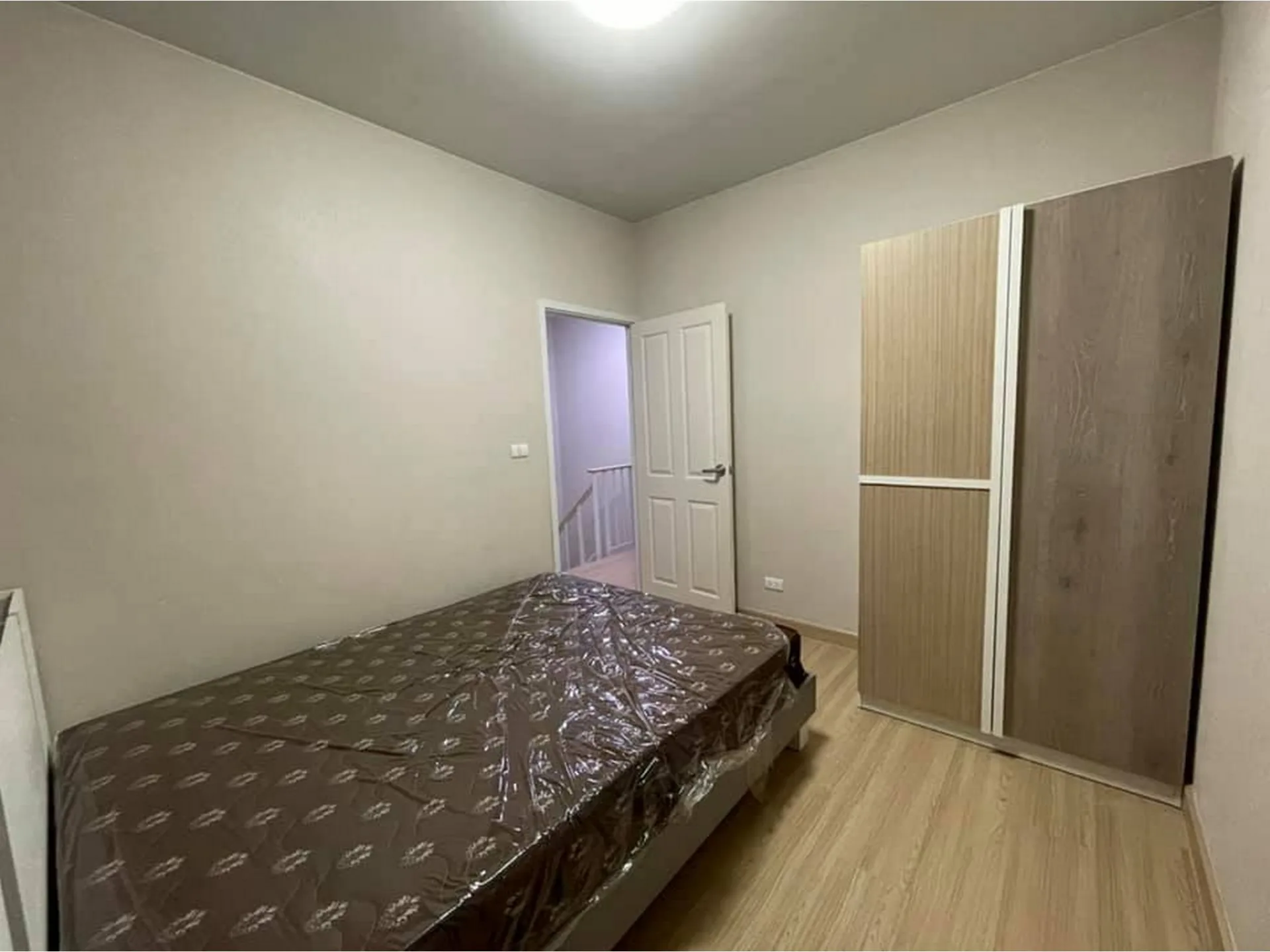 Property photos for The Village 3 Bang Na-wong Waen