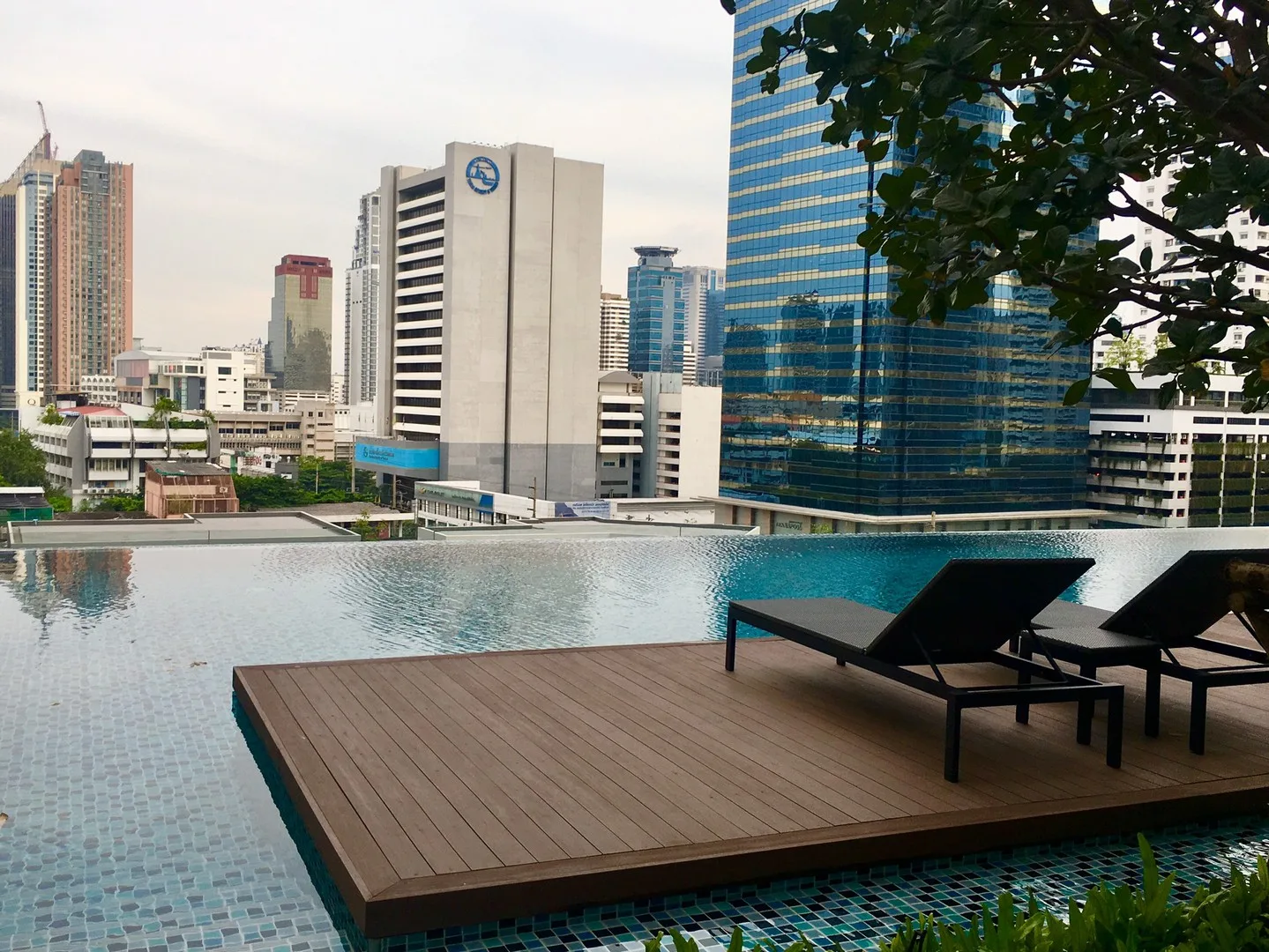 Property photos for Lumpini Suite Phetchaburi - Makkasan