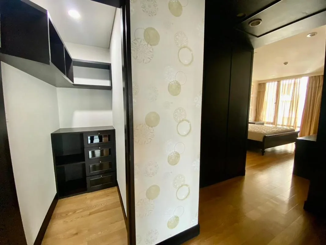 Property photos for The Park Chidlom