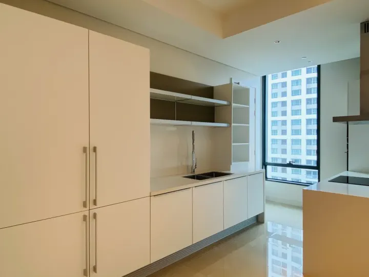 Property photos for Sindhorn Residence