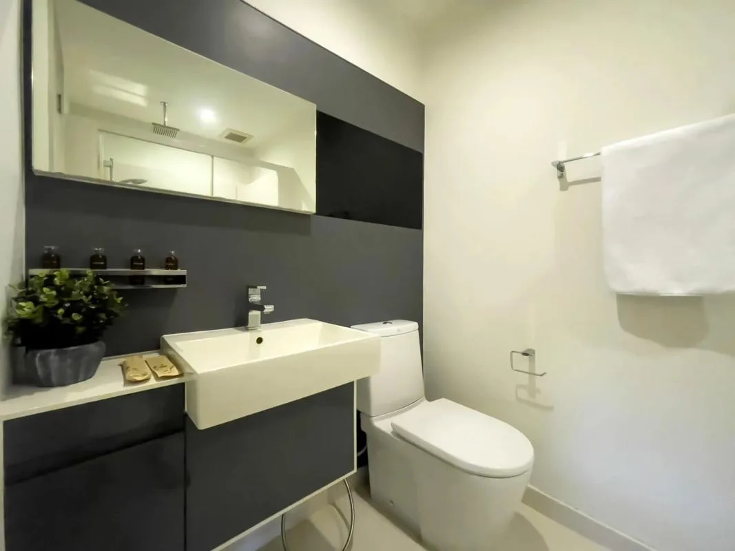 Property photos for The Room Sukhumvit 62
