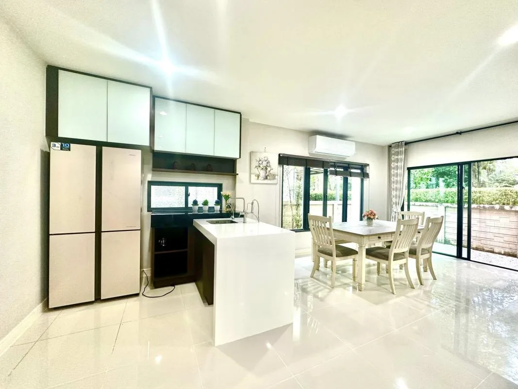 Property photos for Setthasiri Krungthep Kreetha 1