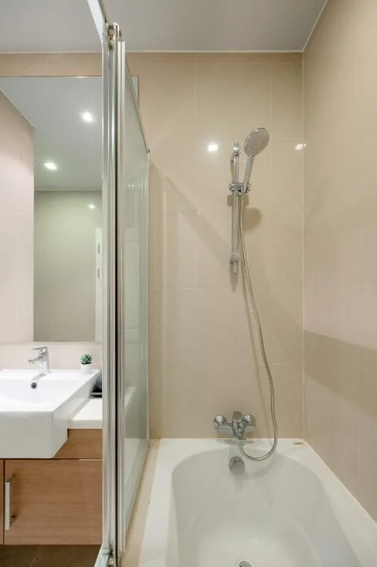 Property photos for Noble Refine