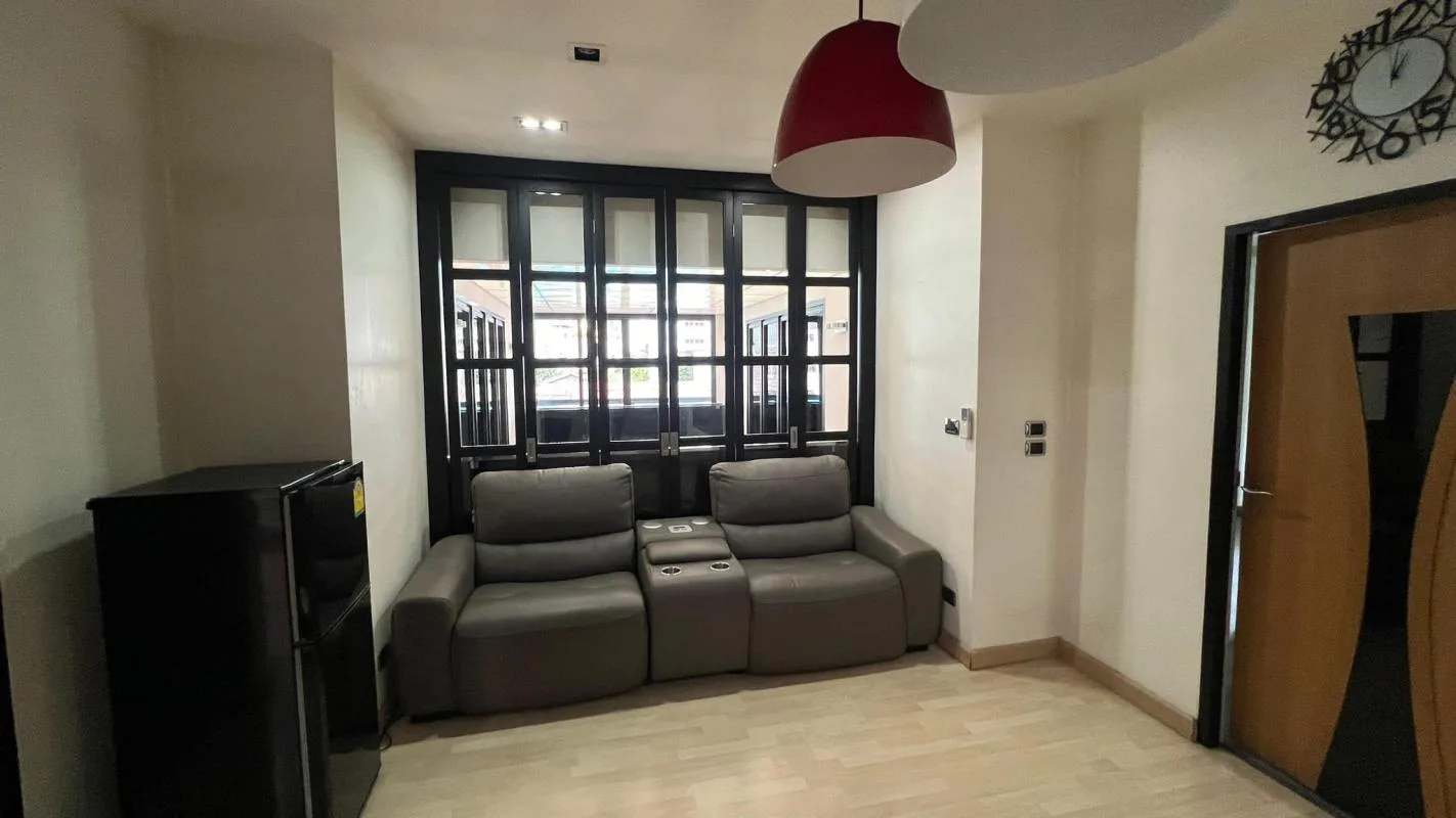 Property photos for Townhouse Suk 26